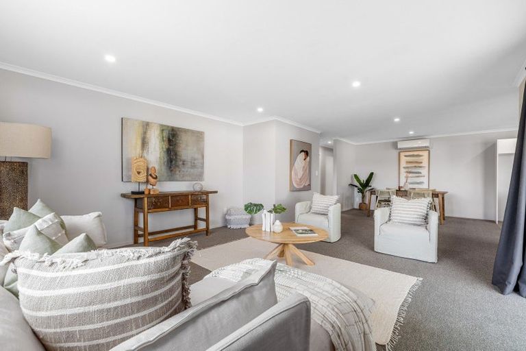 Photo of property in 11 Caldera Crescent, Pyes Pa, Tauranga, 3112