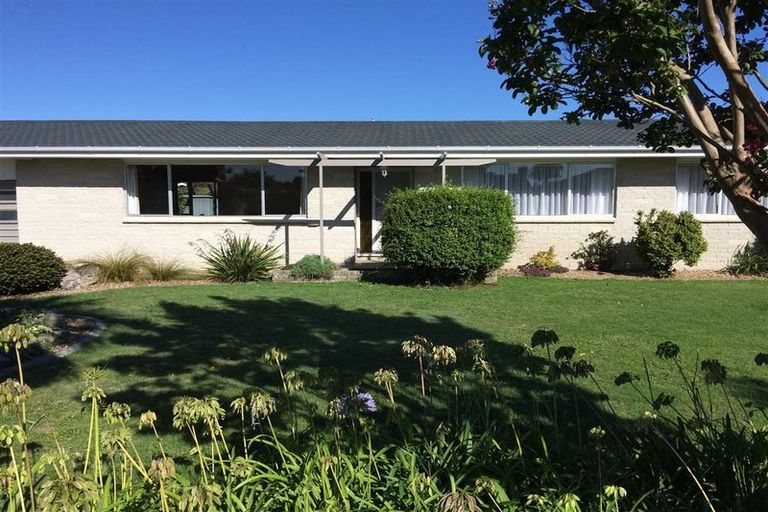 Photo of property in 11 Crichton Place, Taradale, Napier, 4112