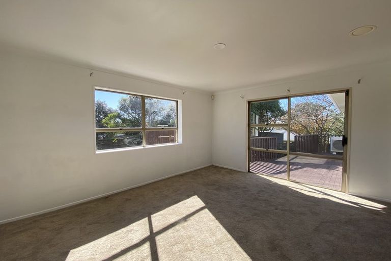 Photo of property in 11 Hanover Place, Pahurehure, Papakura, 2113
