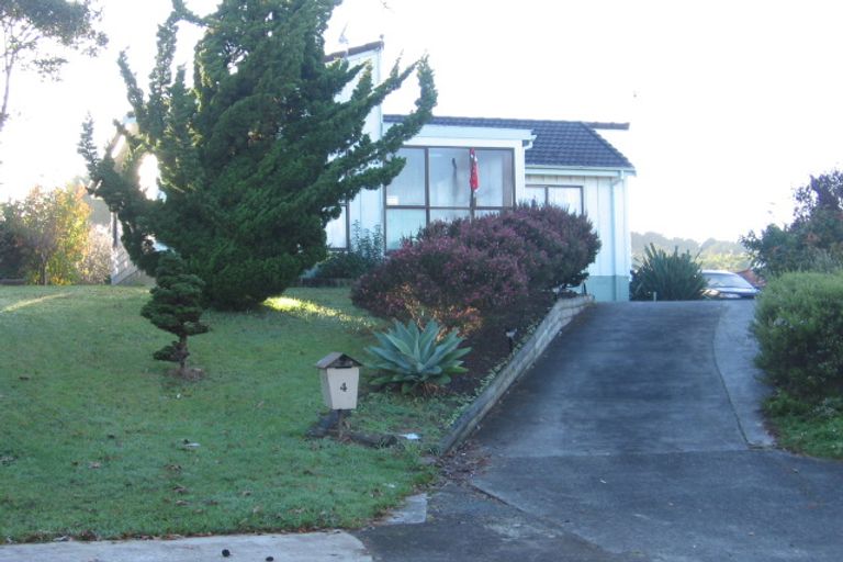 Photo of property in 4 Banksia Place, Goodwood Heights, Auckland, 2105