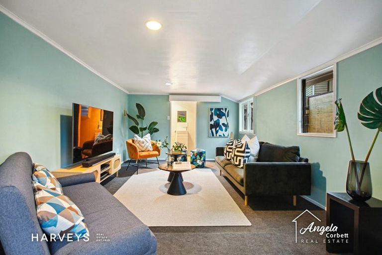 Photo of property in 20 Jillian Drive, Ranui, Auckland, 0612