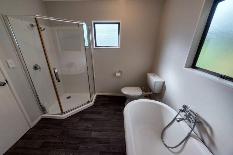 Photo of property in 2/22 O'donn Avenue, Beach Haven, Auckland, 0626