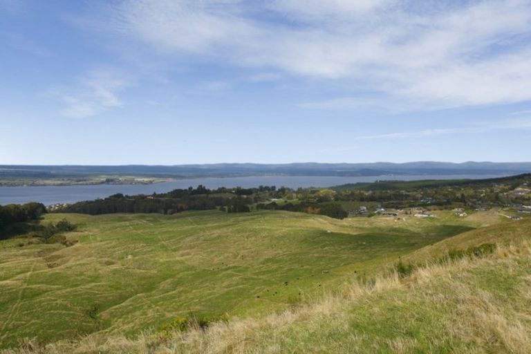 Photo of property in 36 Trig Hill, Acacia Bay, Taupo, 3385