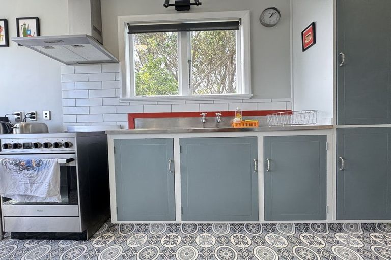 Photo of property in 97 Tannadyce Street, Strathmore Park, Wellington, 6022