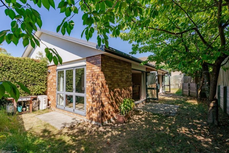 Photo of property in 8-8a Coromandel Street, Wanaka, 9305