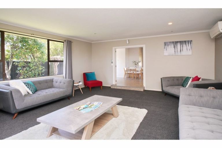 Photo of property in 97 Winters Road, Redwood, Christchurch, 8051
