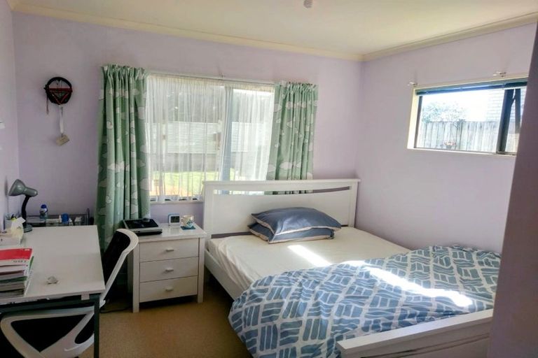 Photo of property in 39 Ian Sage Avenue, Long Bay, Auckland, 0630