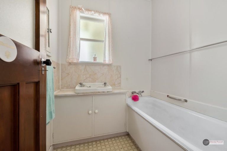 Photo of property in 50 Lincoln Avenue, Epuni, Lower Hutt, 5011