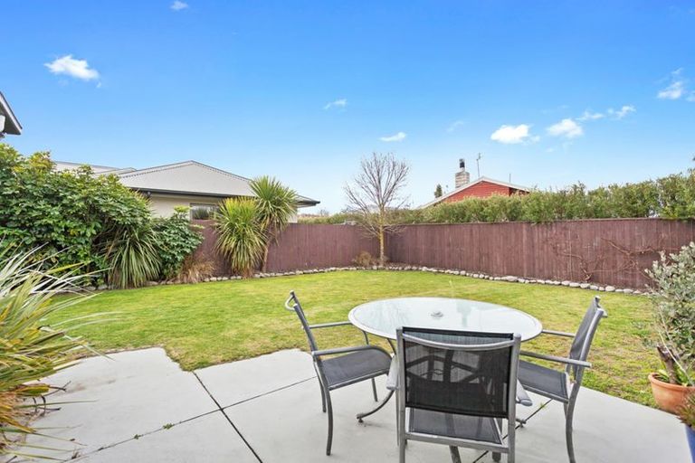 Photo of property in 38 Puhara Avenue, Parklands, Christchurch, 8083