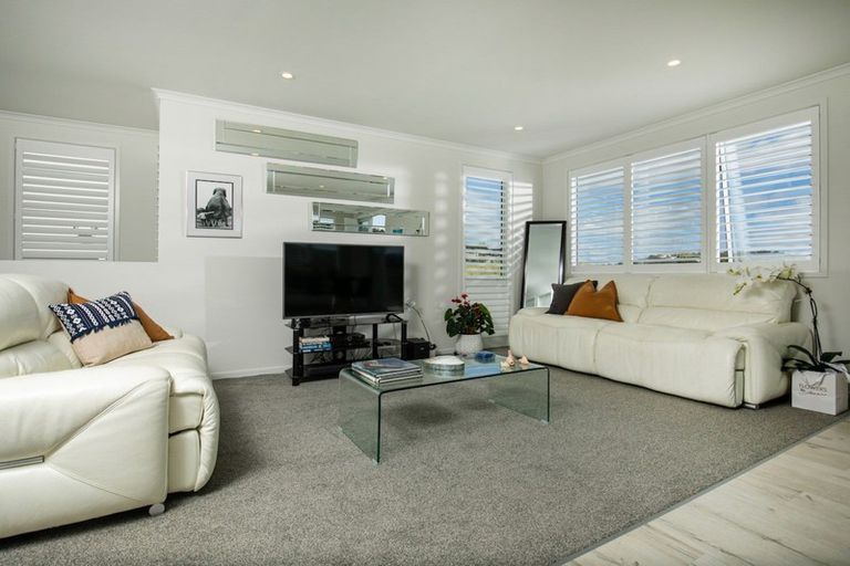Photo of property in 73a Pinecrest Drive, Gulf Harbour, Whangaparaoa, 0930