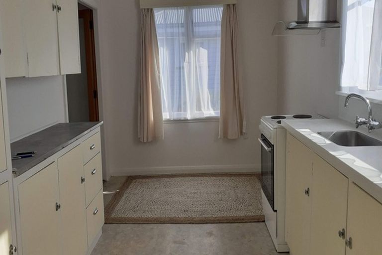 Photo of property in 18 Hillary Crescent, Maraenui, Napier, 4110