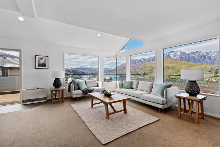 Photo of property in 70 Hensman Road, Queenstown, 9300