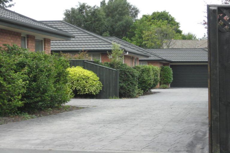 Photo of property in 4/30 Newnham Terrace, Upper Riccarton, Christchurch, 8041