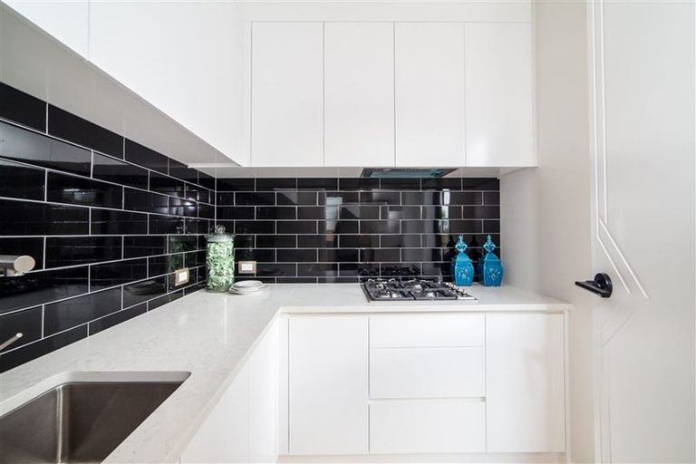 Photo of property in 36 Bounty Road, Long Bay, Auckland, 0630