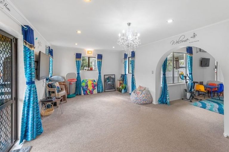 Photo of property in 1/93 Coronation Road, Mangere Bridge, Auckland, 2022
