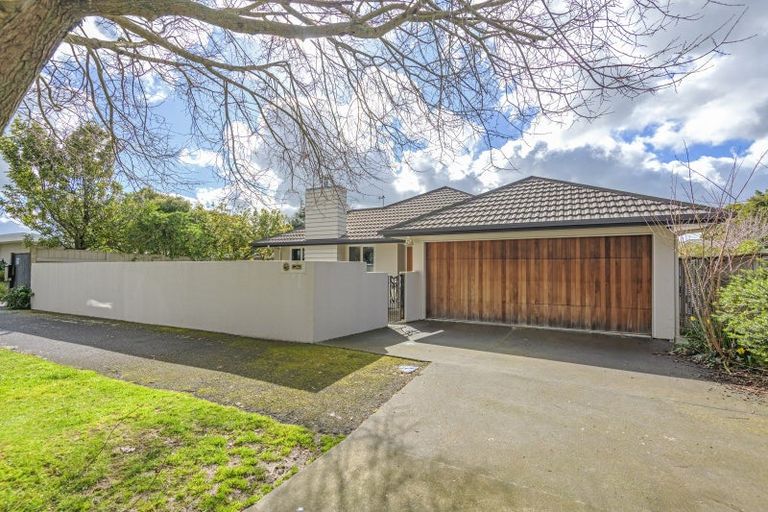Photo of property in 58 Karina Terrace, Roslyn, Palmerston North, 4414