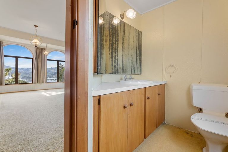 Photo of property in 12 Shandon Road, Vauxhall, Dunedin, 9013