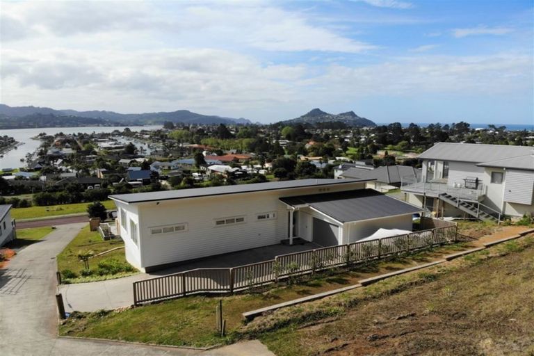 Photo of property in 34 Panorama Parade, Pauanui, Hikuai, 3579
