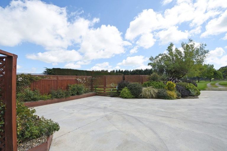 Photo of property in 674 Ryal Bush Wallacetown Road, Wallacetown, Invercargill, 9874