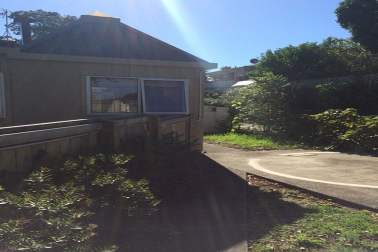 Photo of property in 72 Ridge Road, Howick, Auckland, 2014
