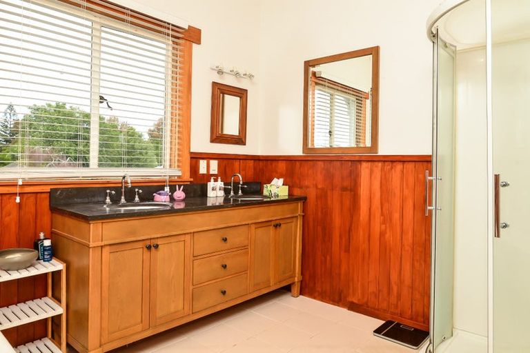 Photo of property in 10 Hardley Street, Whitiora, Hamilton, 3200