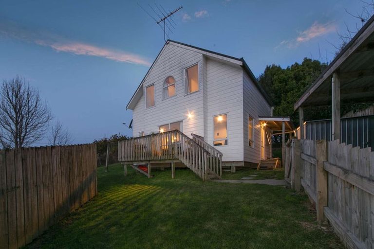 Photo of property in 1/19 Lilburn Crescent, Massey, Auckland, 0614