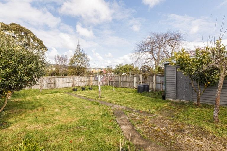 Photo of property in 32 Riley Crescent, Woolston, Christchurch, 8023
