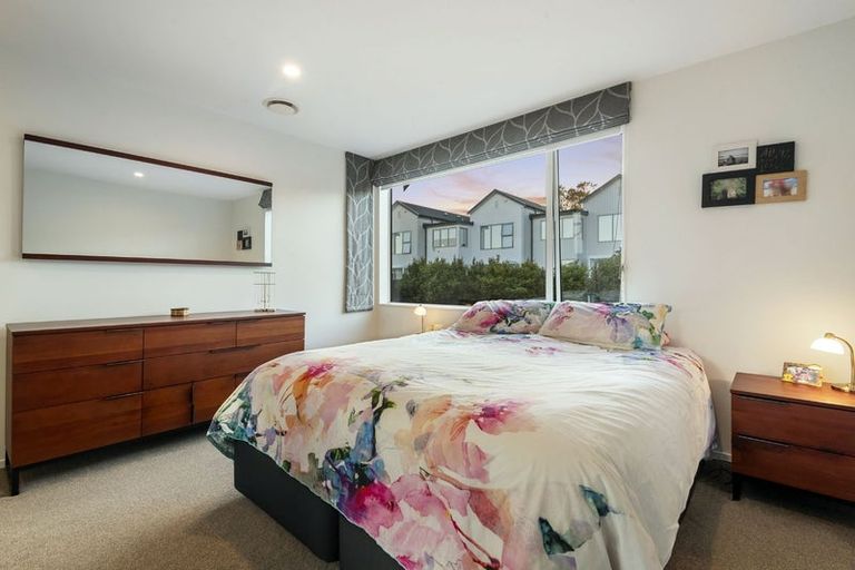 Photo of property in 15 Sunview Street, Silverdale, 0932