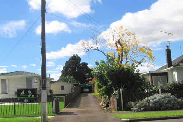 Photo of property in 2/38 Carruth Road, Papatoetoe, Auckland, 2025