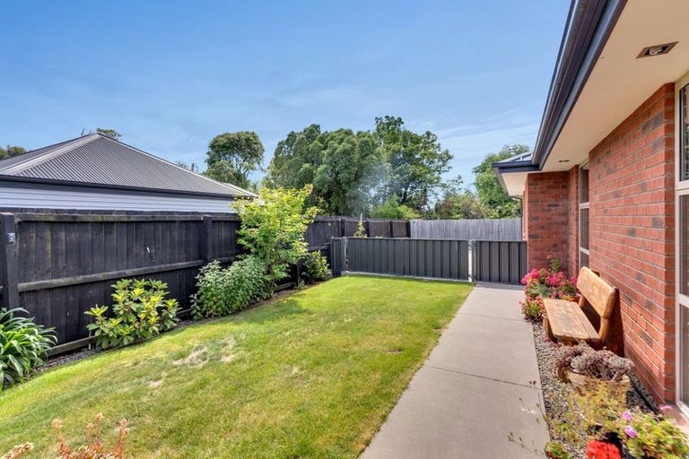 Photo of property in 2b Bank Street, Amberley, 7410