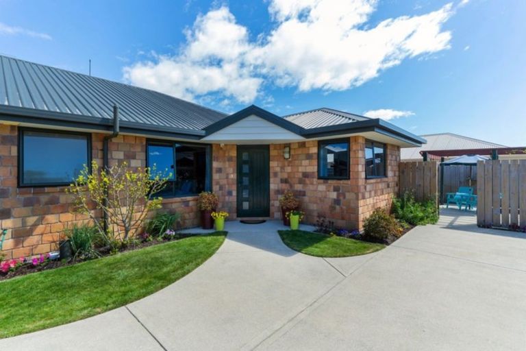 Photo of property in 30 Ngawhatu Road, Stoke, Nelson, 7011