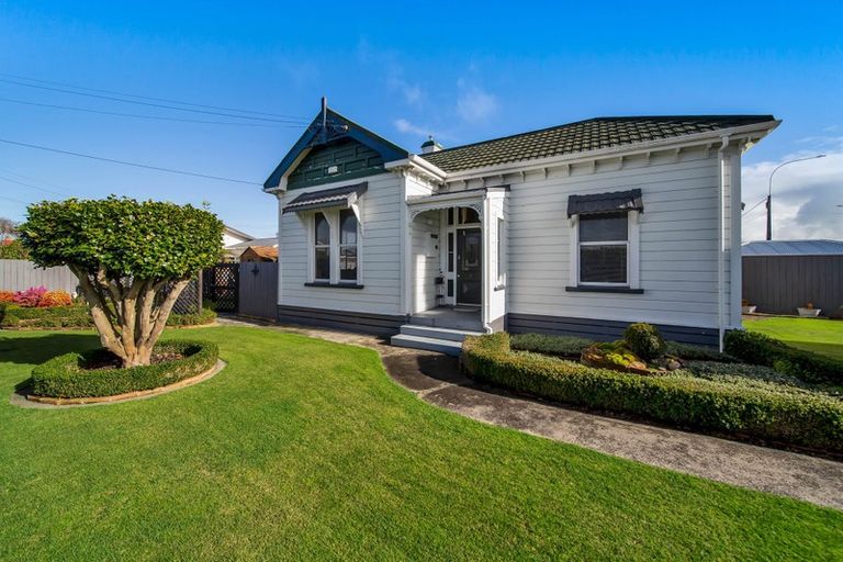 Photo of property in 21 Argyle Street, Hawera, 4610