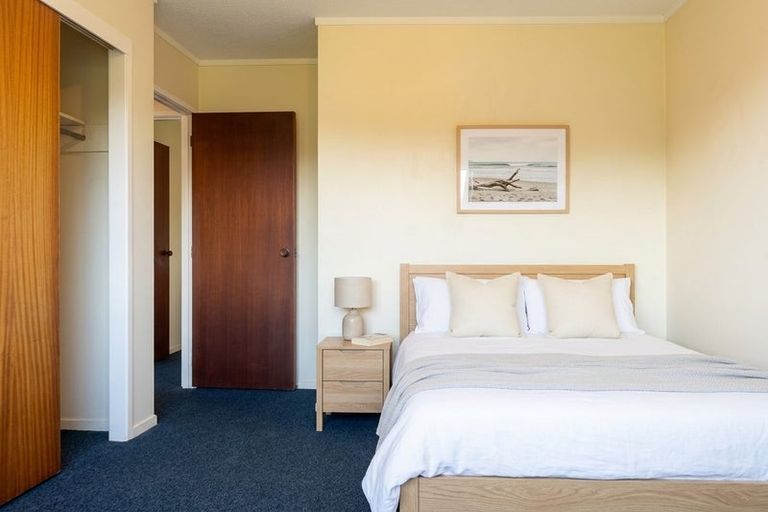 Photo of property in 1/15 Sandiacre Way, Browns Bay, Auckland, 0630