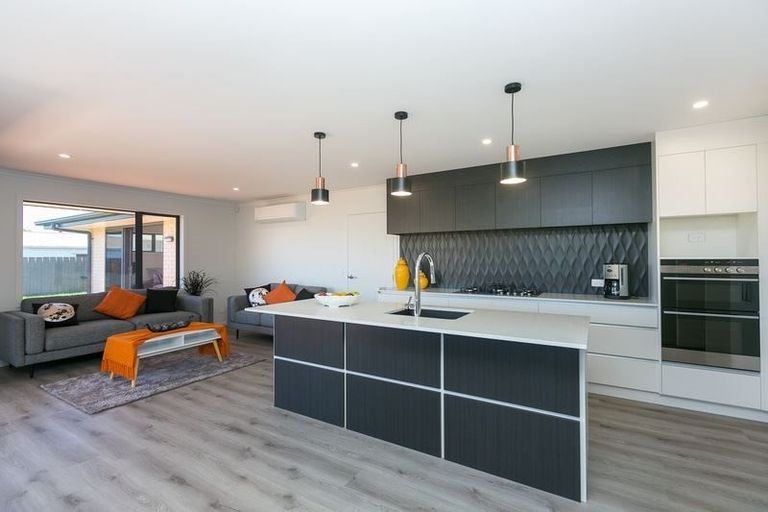 Photo of property in 4 Ellesmere Avenue, Bell Block, New Plymouth, 4312