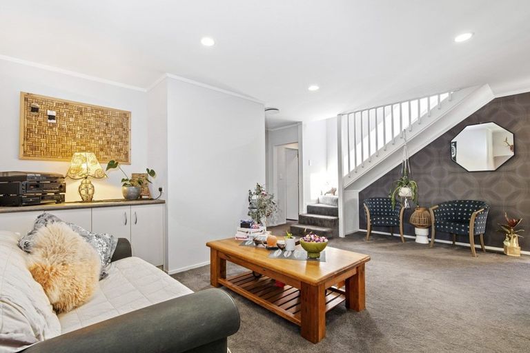 Photo of property in 70 Tawavale Street, Pukehangi, Rotorua, 3015