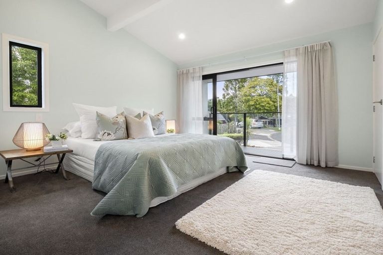 Photo of property in 18 Heaton Grove, Chatswood, Auckland, 0626