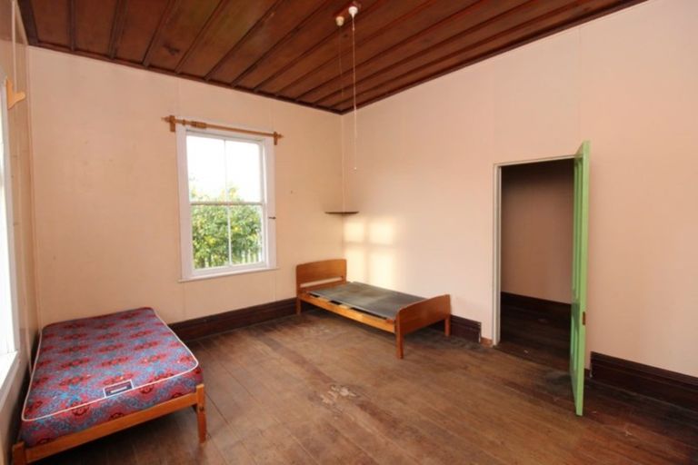 Photo of property in 5 Alexander Street, Ohingaiti, Hunterville, 4785