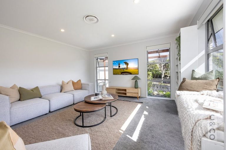 Photo of property in 19 Riverhead Point Drive, Riverhead, 0820