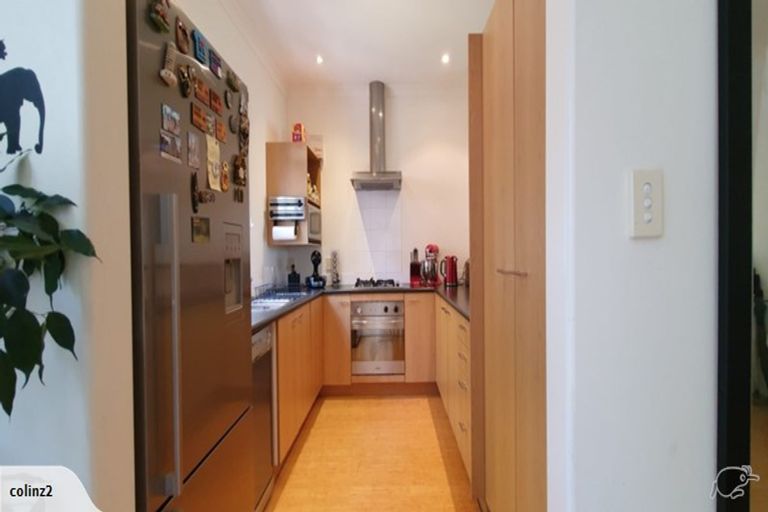 Photo of property in 2/69 Target Road, Totara Vale, Auckland, 0629