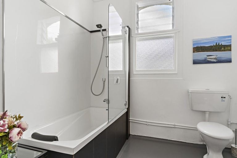 Photo of property in 193 East Street, Greytown, 5712