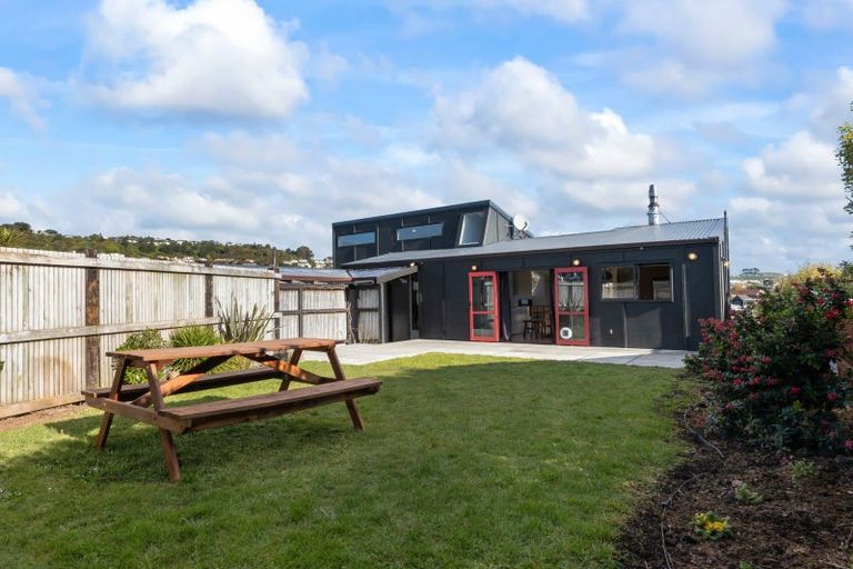Photo of property in 7 Ayr Place, Papakowhai, Porirua, 5024