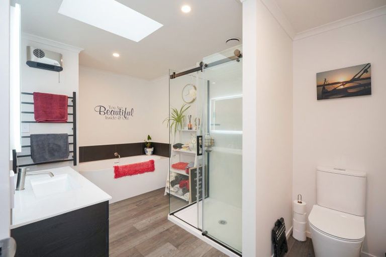 Photo of property in 1201 Limehills Browns Road, Browns, Winton, 9782