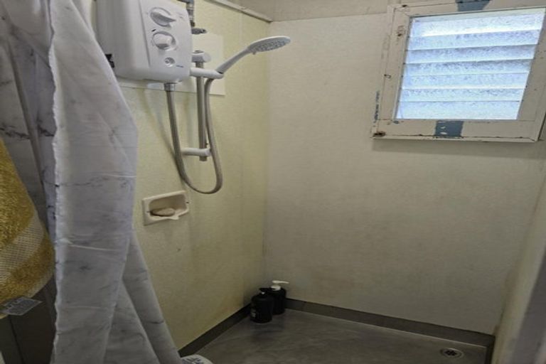 Photo of property in 33 Lister Crescent, Maraenui, Napier, 4110