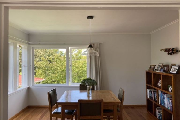 Photo of property in 9 Woodstock Terrace, Tawa, Wellington, 5028