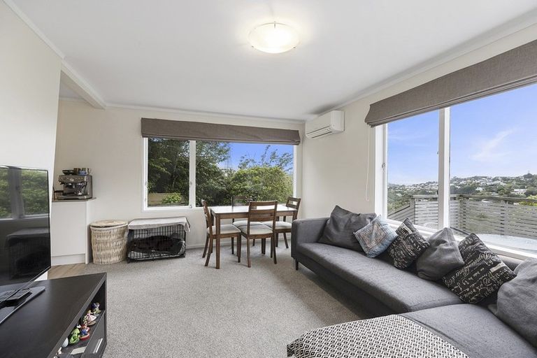 Photo of property in 3a Chancellor Way, Crofton Downs, Wellington, 6035