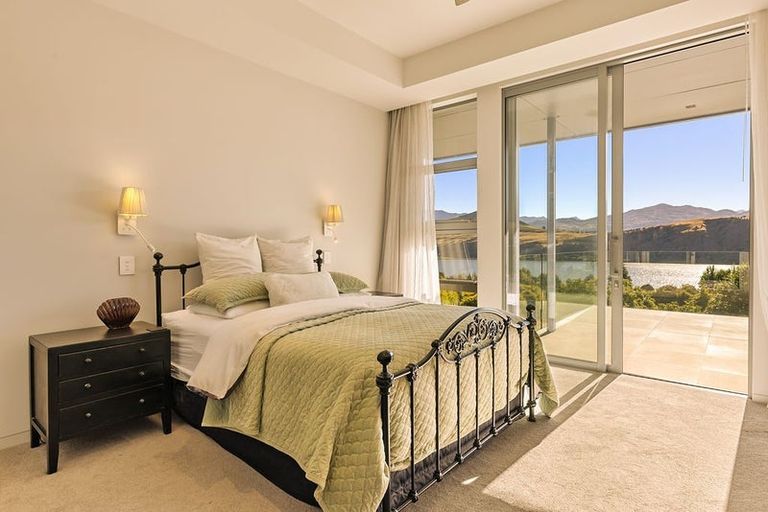 Photo of property in 16 Hayes View Lane, Lake Hayes, Queenstown, 9371