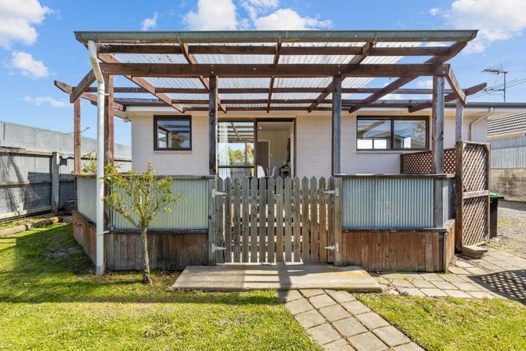 Photo of property in 10 Elizabeth Street, Rangiora, 7400