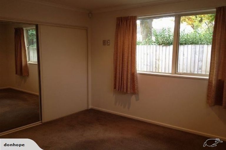 Photo of property in 3/220 Avonhead Road, Avonhead, Christchurch, 8042