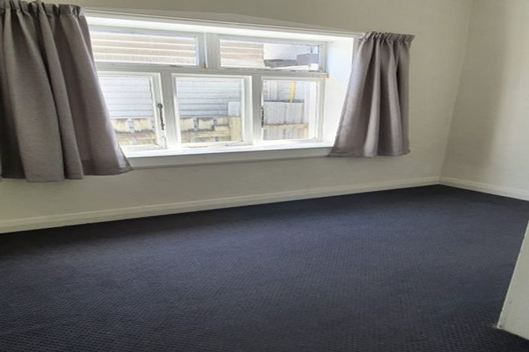 Photo of property in 196 Rongotai Road, Rongotai, Wellington, 6022