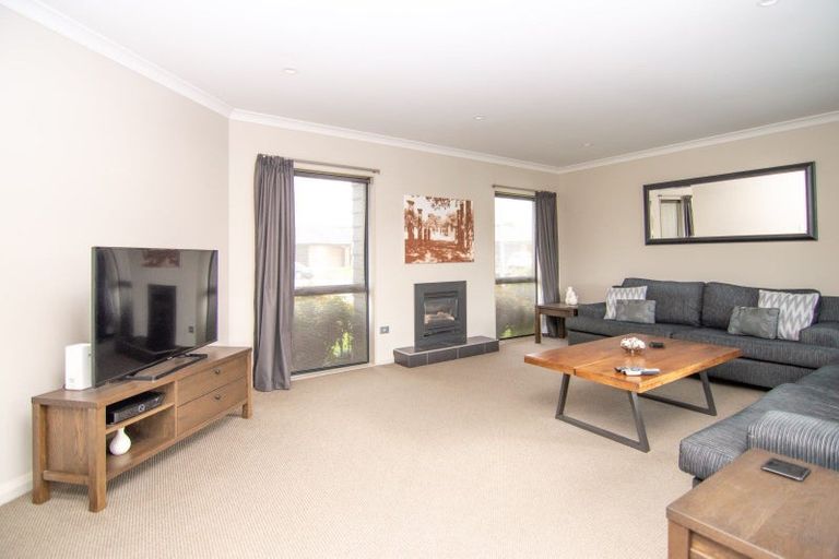 Photo of property in 20 Millbrook Place, Ashhurst, 4810